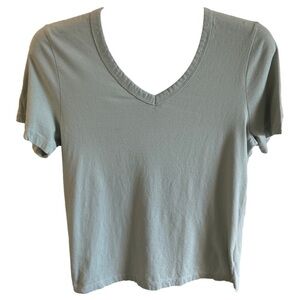 Universal Thread Women's Pastel Green Solid Color T-Shirt, Small